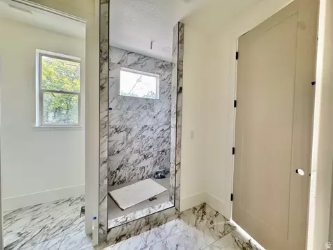 Bath - 848 E 4170 S, Millcreek, UT 84107 photo 2 of 4