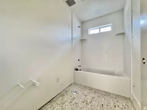 Bath - 848 E 4170 S, Millcreek, UT 84107 photo 3 of 4