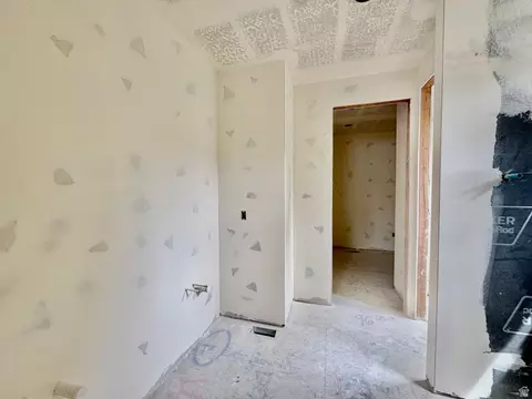 Bath - 848 E 4170 S, Millcreek, UT 84107 photo 6 of 6
