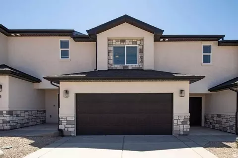 668 E Fiddlers Cove Dr #24, Cedar City, UT 84720