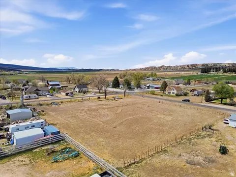 90 W Canyon Rd, Mayfield, UT 84643 photo 4