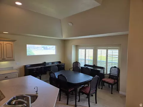 Dining - 5586 S 250 E, Washington Terrace, UT 84405 photo 1 of 1