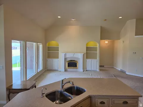 Living - 5586 S 250 E, Washington Terrace, UT 84405 photo 1 of 3