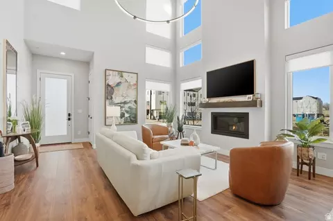 Living - 2011 E Beverly Dr, Holladay, UT 84117 photo 3 of 5