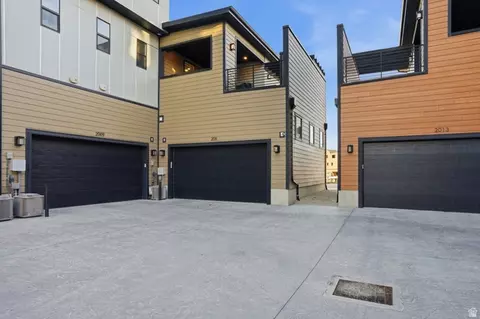 Exterior - 2011 E Beverly Dr, Holladay, UT 84117 photo 6 of 6