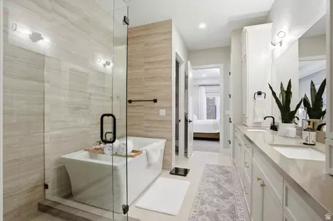 Bath - 2011 E Beverly Dr, Holladay, UT 84117 photo 3 of 5