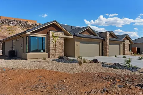 1630 W 470 N, Hurricane, UT 84737