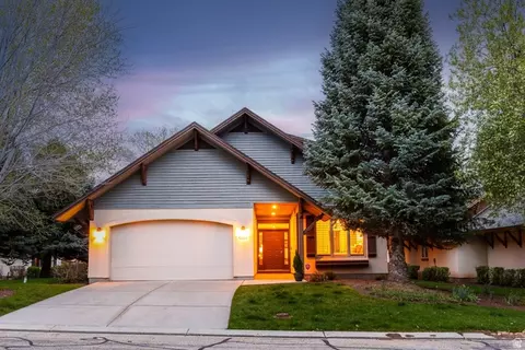 1164 N Village Cir, Midway, UT 84049