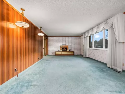 Living - 1424 N 1600 W, Mapleton, UT 84664 photo 2 of 3