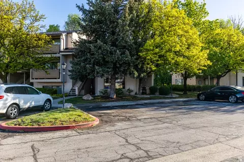 Exterior - 935 E Creekhill Ln #11, Midvale, UT 84047 photo 7 of 8