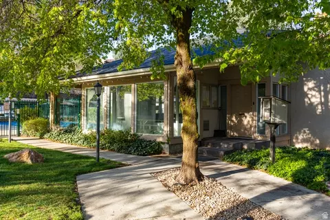 Exterior - 935 E Creekhill Ln #11, Midvale, UT 84047 photo 5 of 8