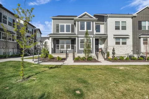 13921 S Round Peak Ln, Herriman, UT 84096