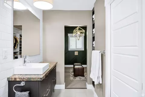Bath - 1060 N 1600 E, Logan, UT 84341 photo 4 of 6