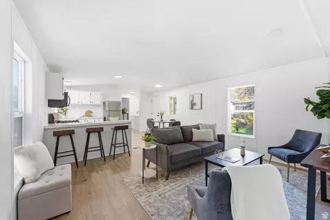 1675 W Indian Summer Dr N, Salt Lake City, UT 84116