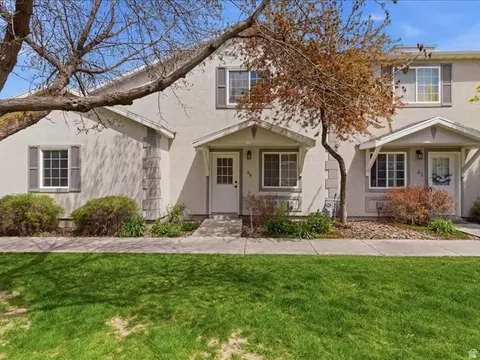 46 Kensington Pl, Logan, UT 84341