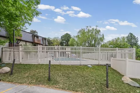 Exterior - 5505 S Willow Ln E #E, Murray, UT 84107 photo 4 of 7