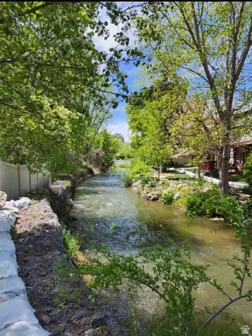 View/Area - 5505 S Willow Ln E #E, Murray, UT 84107 photo 2 of 2