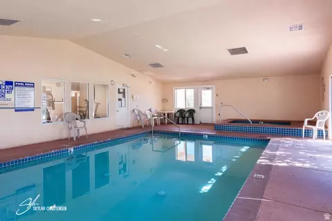 Exterior - 1360 E Telegraph St #6, Washington, UT 84780 photo 8 of 10