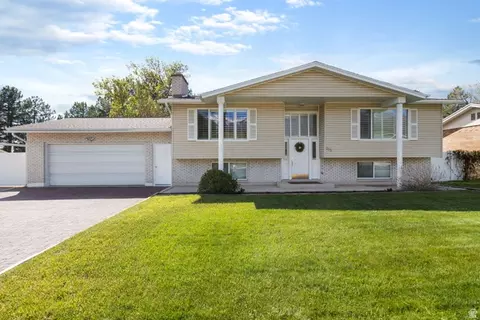 915 Aspen Way, Layton, UT 84040