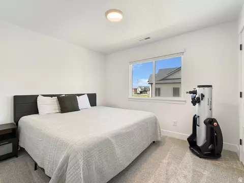 Bedroom - 641 W Desert Willow Dr, Mapleton, UT 84664 photo 4 of 4