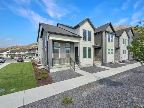 Exterior - 641 W Desert Willow Dr, Mapleton, UT 84664 photo 3 of 3