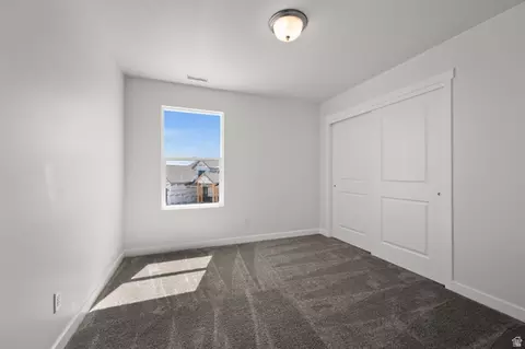 Bedroom - 1554 E Pheasant Rd, Eagle Mountain, UT 84005 photo 6 of 8