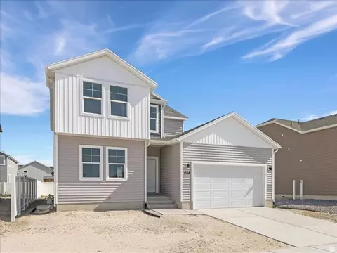 Exterior - 1554 E Pheasant Rd, Eagle Mountain, UT 84005 photo 2 of 2
