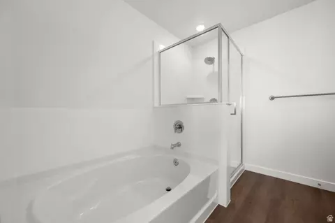 Bath - 1554 E Pheasant Rd, Eagle Mountain, UT 84005 photo 2 of 4