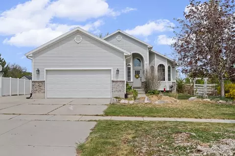 5820 W Premier Ln, Herriman, UT 84096