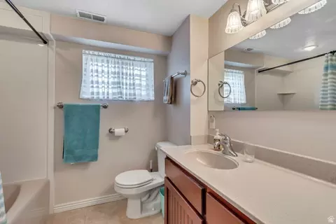 Bath - 157 E 4380 N, Provo, UT 84604 photo 4 of 4