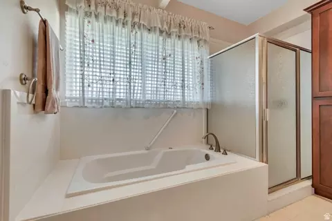 Bath - 157 E 4380 N, Provo, UT 84604 photo 3 of 4