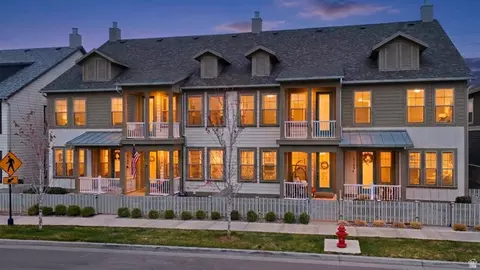 5143 W Split Rock Dr, South Jordan, UT 84009
