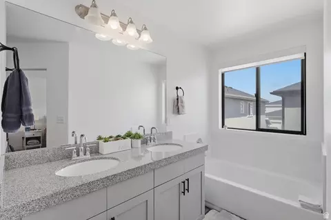 Bath - 7152 N Brook Rdg, Eagle Mountain, UT 84005 photo 1 of 3