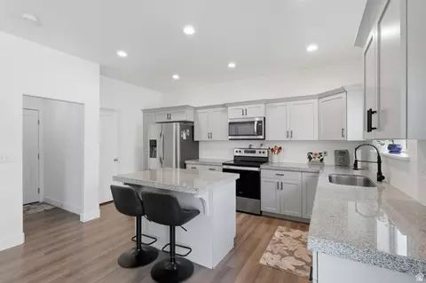 Kitchen - 7152 N Brook Rdg, Eagle Mountain, UT 84005 photo 1 of 1