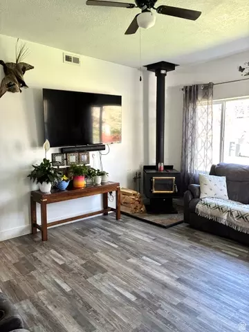 Living - 175 S Eagle St, Eureka, UT 84628 photo 1 of 1