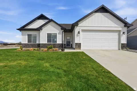 Exterior - 117 Eagle Way, Preston, ID 83263 photo 1 of 6