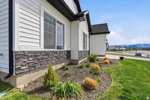 Exterior - 117 Eagle Way, Preston, ID 83263 photo 6 of 6