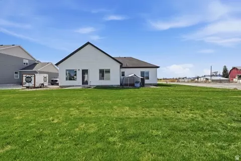 Exterior - 117 Eagle Way, Preston, ID 83263 photo 3 of 6
