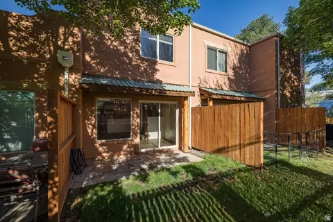 Exterior - 382 E Pueblo Ct, Moab, UT 84532 photo 4 of 7