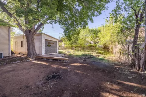 Exterior - 86 E 300 S, Moab, UT 84532 photo 1 of 4
