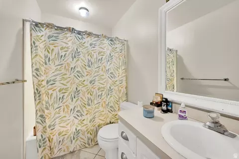 Bath - 554 S 70 E, Orem, UT 84058 photo 2 of 2