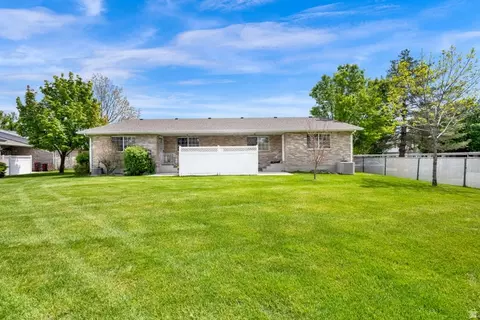 Exterior - 554 S 70 E, Orem, UT 84058 photo 5 of 6