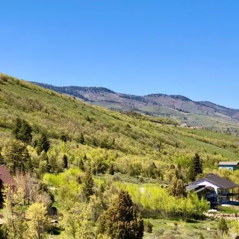 1181 Broadhollow Rd #82, Garden City, UT 84028