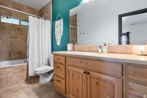 Bath - 635 N 220 E, Salem, UT 84653 photo 1 of 2