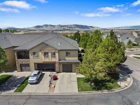 View/Area - 635 N 220 E, Salem, UT 84653 photo 1 of 5