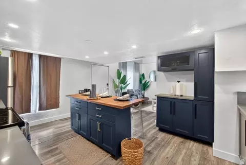 Kitchen - 7486 S 410 E, Midvale, UT 84047 photo 3 of 3