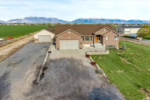 2646 N 6000 W, Hooper, UT 84315