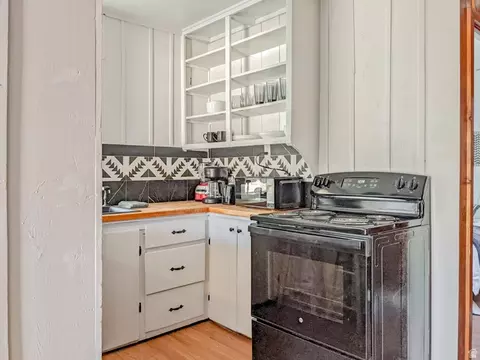Kitchen - 170 E 100 N, Kanab, UT 84741 photo 8 of 11