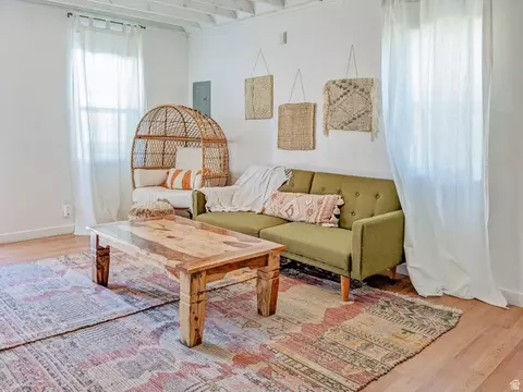 Living - 170 E 100 N, Kanab, UT 84741 photo 6 of 11