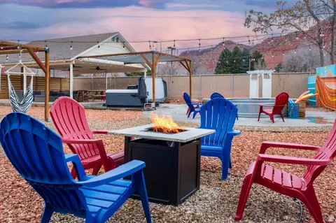 170 E 100 N, Kanab, UT 84741